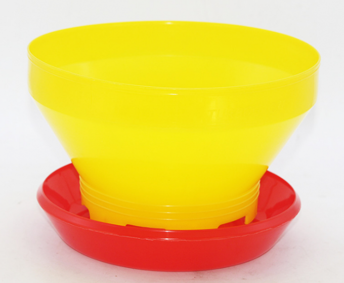 Beyaz PP Kanatlı Besleyici ve Suluk Otomatik Tavuk Suluklar ve Besleyiciler 3